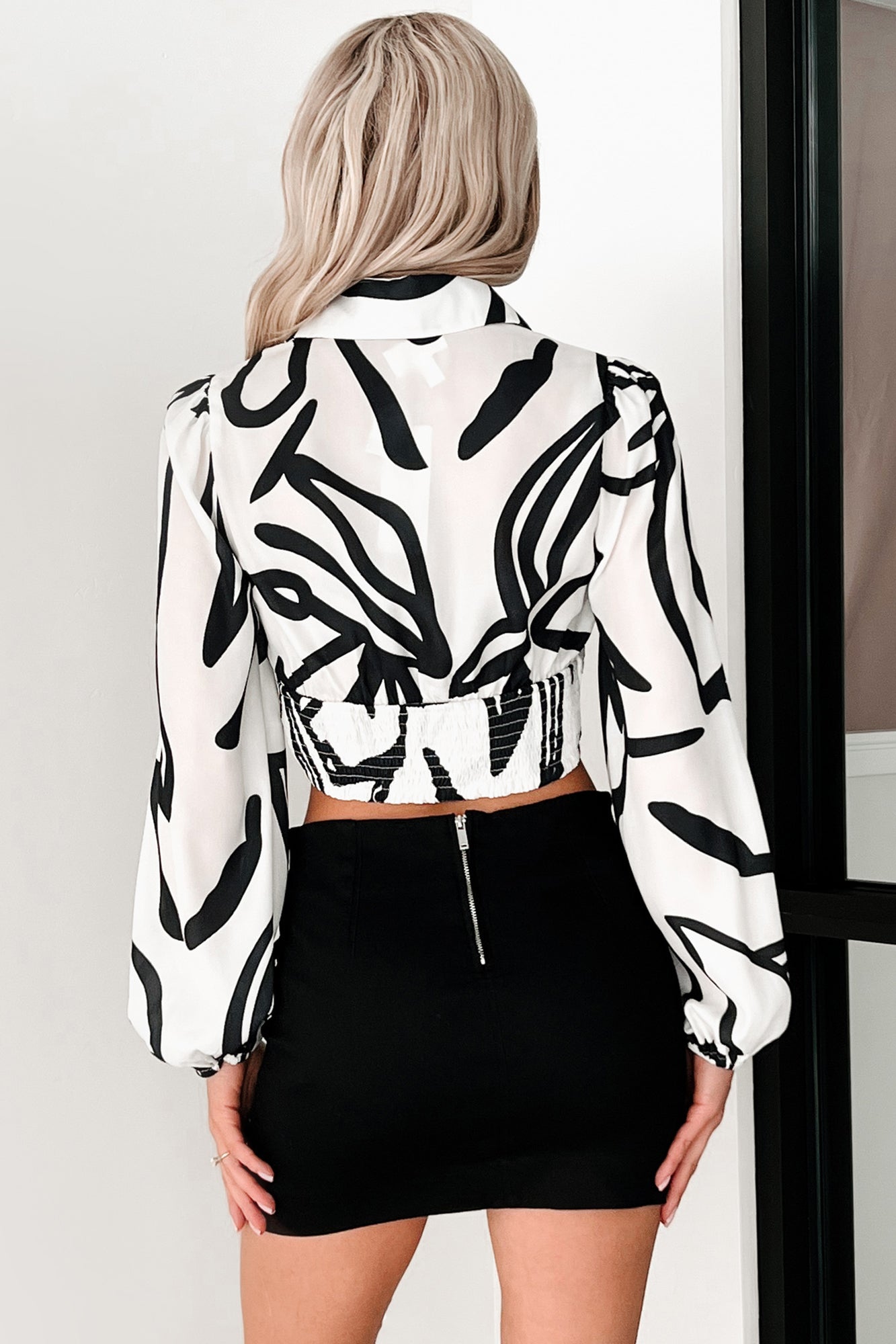 Starry Eyed Glam Abstract Print Blouse (Black/White)