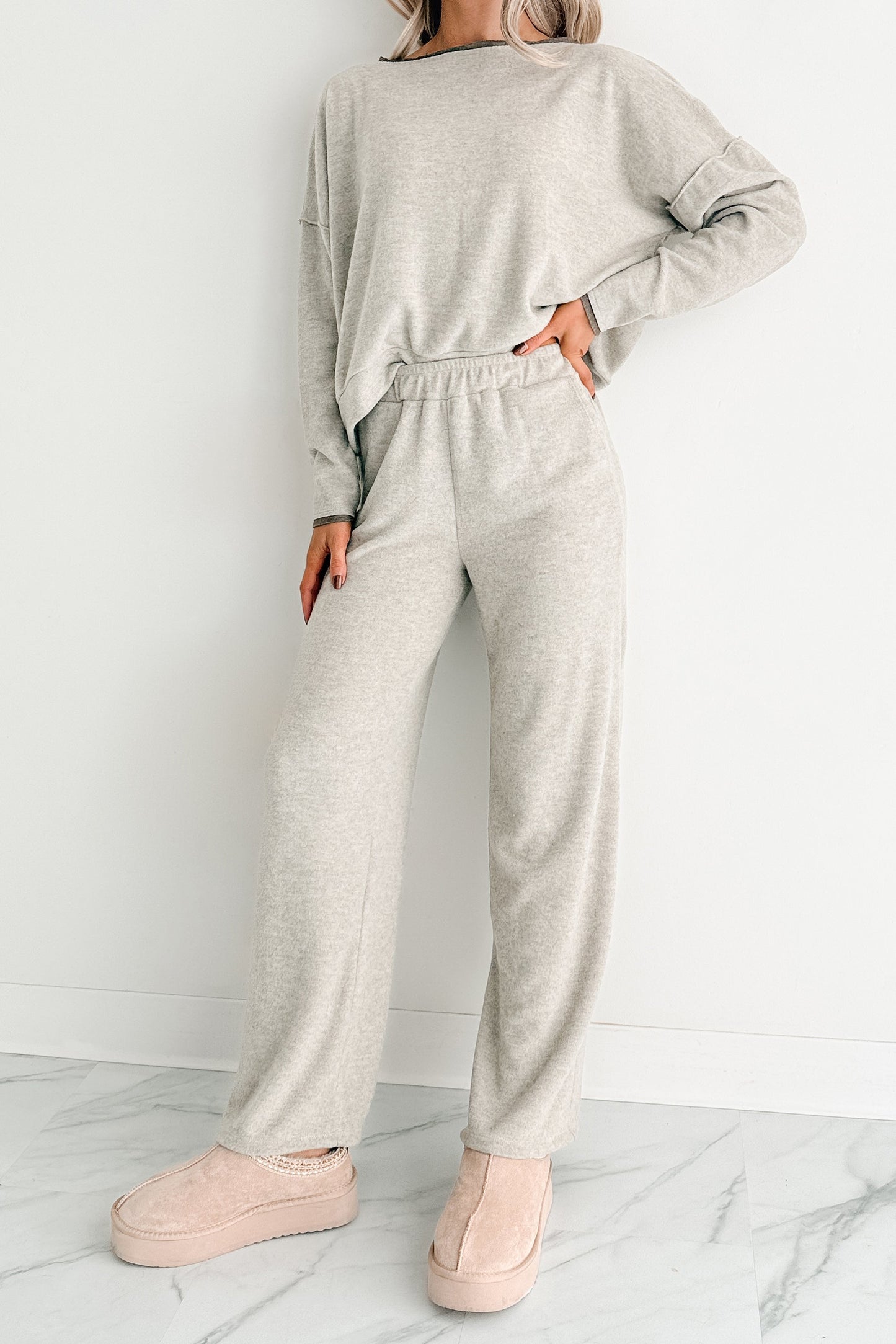 Woolen Wishes Contrast Trim Sweater (Heather Taupe)
