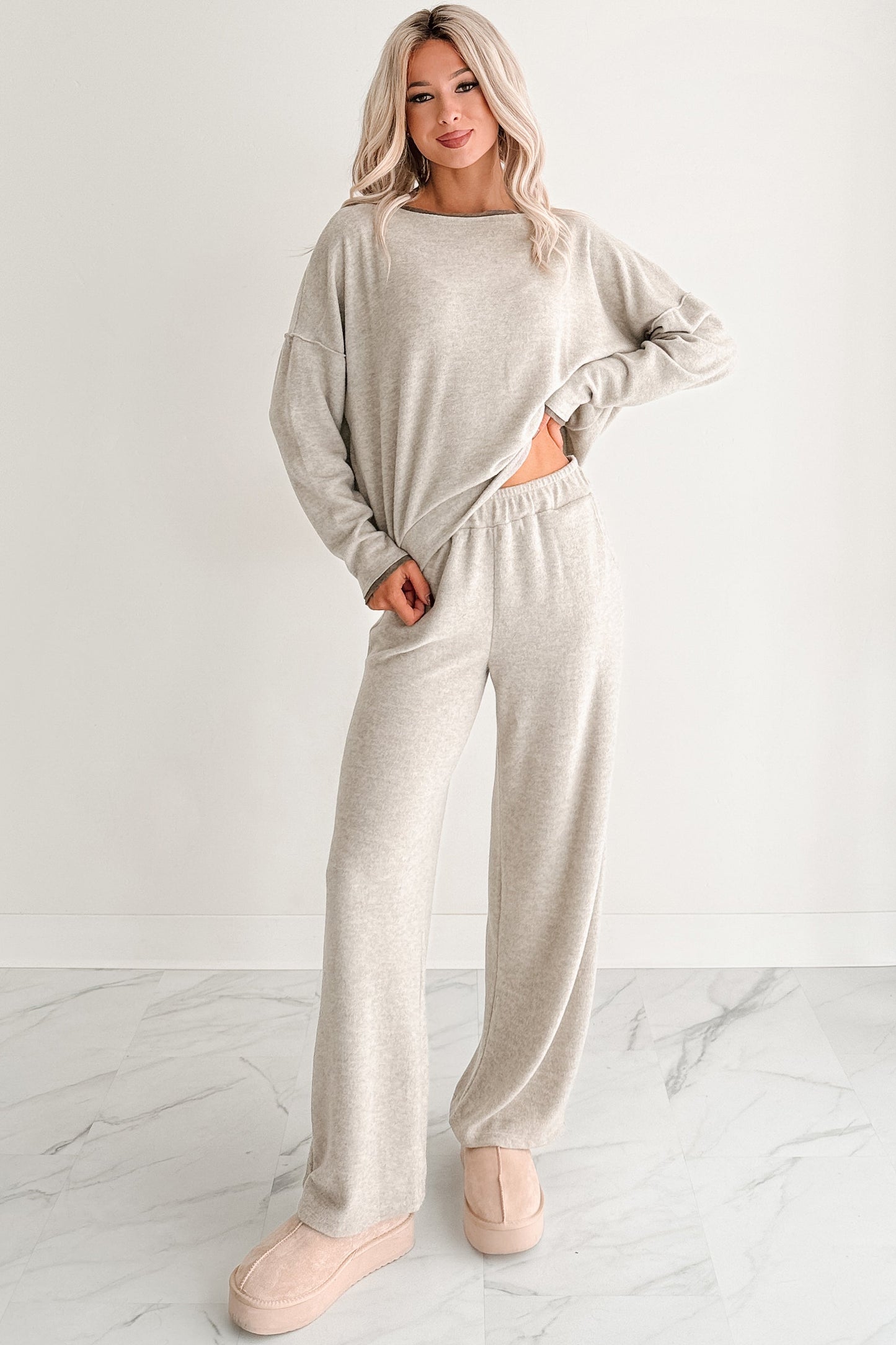 Woolen Wishes Contrast Trim Sweater (Heather Taupe)